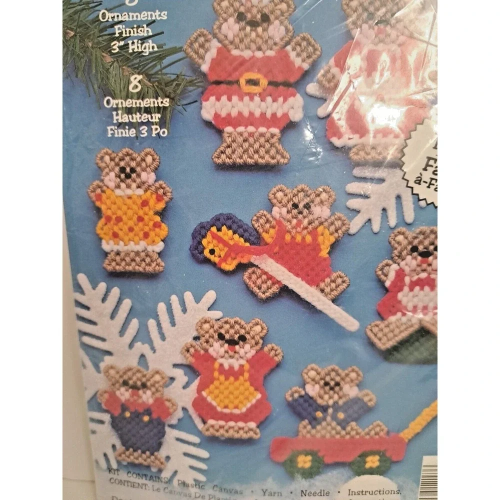 Design Works Crafts Plastic Canvas Ornament Kit 1218 Teddy Bears Christmas 8pc